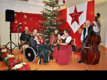 Bild  141 | 161  :: Benefiz-Adventbasar in der Lebenshilfe Vöcklamarkt 2013 mit Gastmusikant Franz