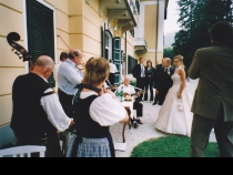 Bild  098 | 175  :: Hochzeit Marc Giradelli und Andrea Palenov im Schloß Kogl