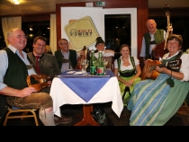 Bild  170 | 185  :: Abschlußfest Kultiwirte 2012 auf der Donau