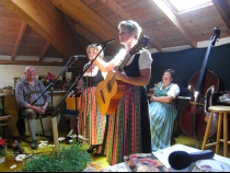 Bild  158 | 185  :: Volksmusik-Nachmittag in Neukirchen mit den "Weinbergschnecken"